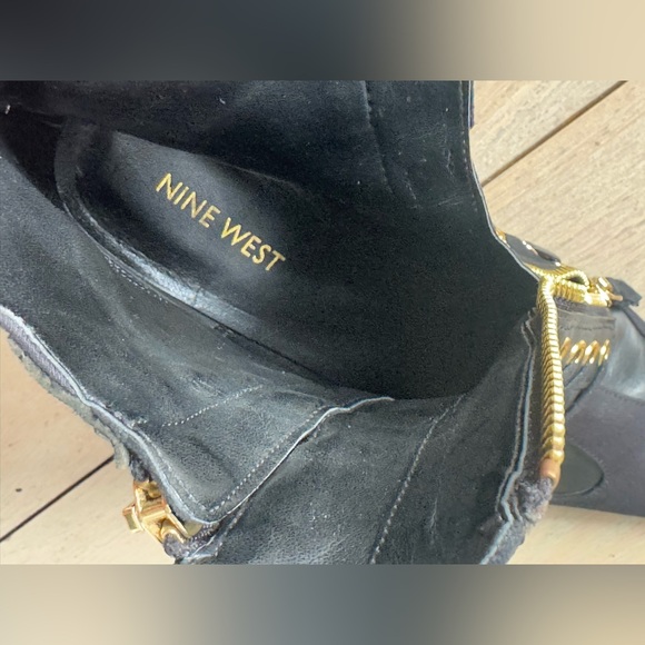 Nine West black tie up booties with zipper. Size 7 1/2 - Picture 14 of 15